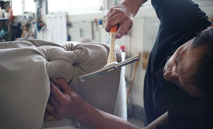 Bọc lại lớp vỏ nỉ cho ghế sofa cũ
