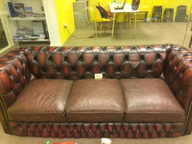 co-nen-mua-sofa-cu-gia-re (3)