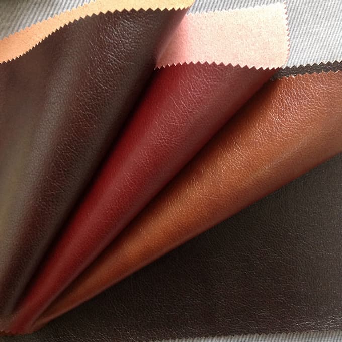 Chất liệu da Microfiber nhìn rất giống với da thật
