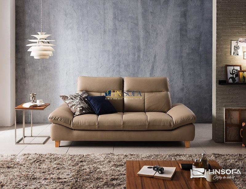 Ghế sofa chân gỗ tự nhiên với vẻ ấm áp và tự nhiên, chân gỗ là sự lựa chọn phổ biến cho nhiều người yêu thích phong cách nội thất gần gũi với thiên nhiên