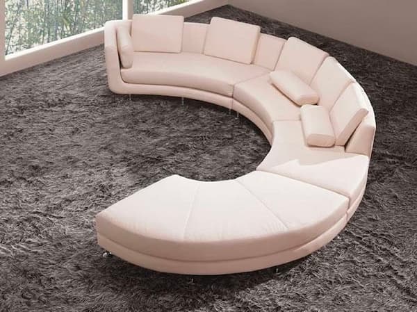 Ghế sofa cong chữ C độc đáo