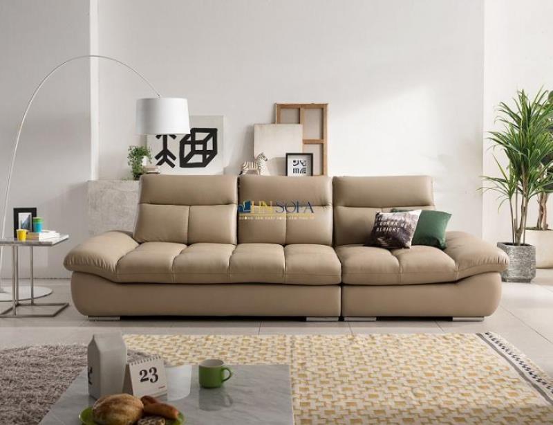 Ghế sofa resort đến không gian thoải mái, đặc biệt là với chất liệu da cao cấp và thiết kế hiện đại, thu hút sự chú ý từ mọi người