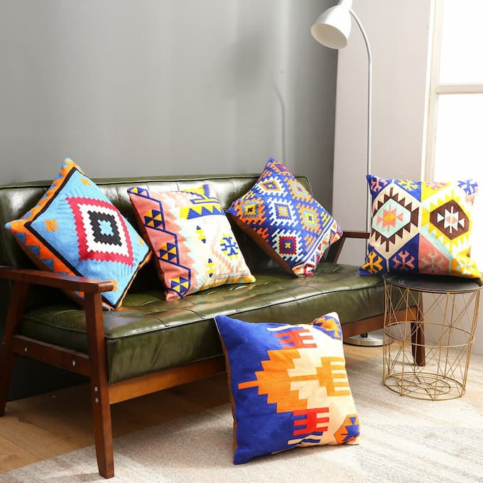 Mẫu gối tựa lưng cho ghế sofa gỗ