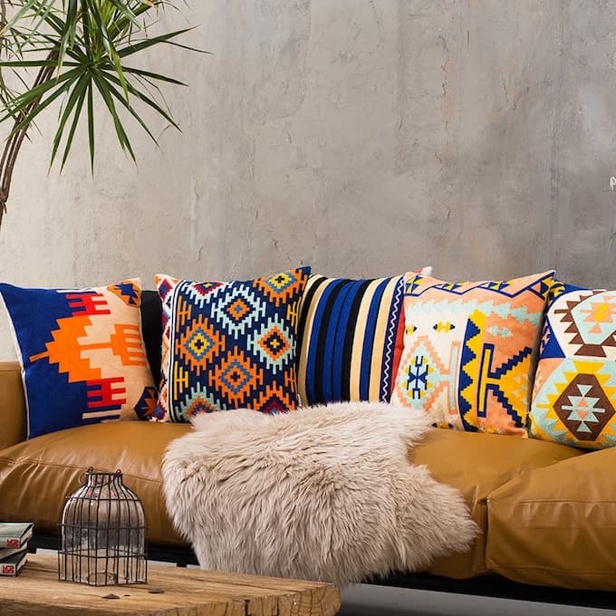 Mẫu gối tựa lưng Sofa với mầu sắc nổi bật