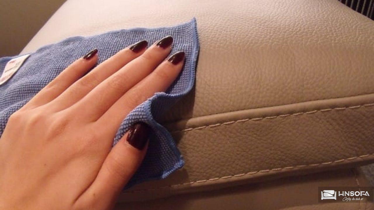 Hướng dẫn chi tiết cách bảo quản và vệ sinh da Simili
