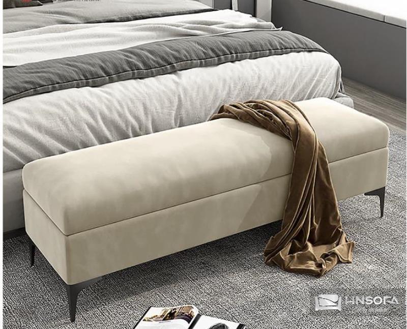 Mẫu ghế sofa cuối giường với kiểu dáng hiện đại, đường nét tinh tế