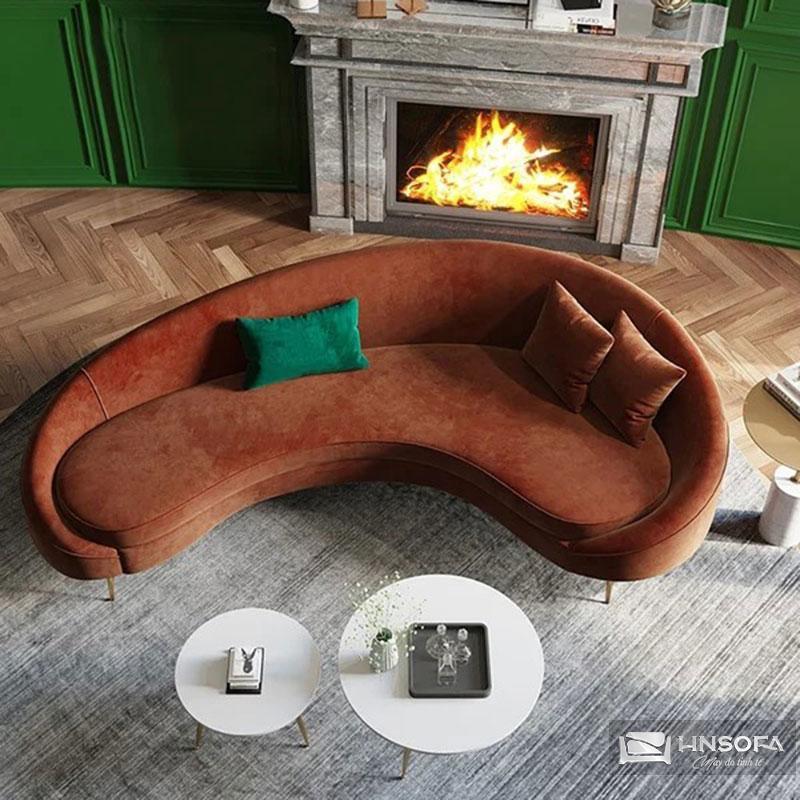 Mẫu sofa hạt đậu màu nâu tạo cảm giác ấm áp và sang trọng, làm cho phòng khách trở nên ấm cúng hơn