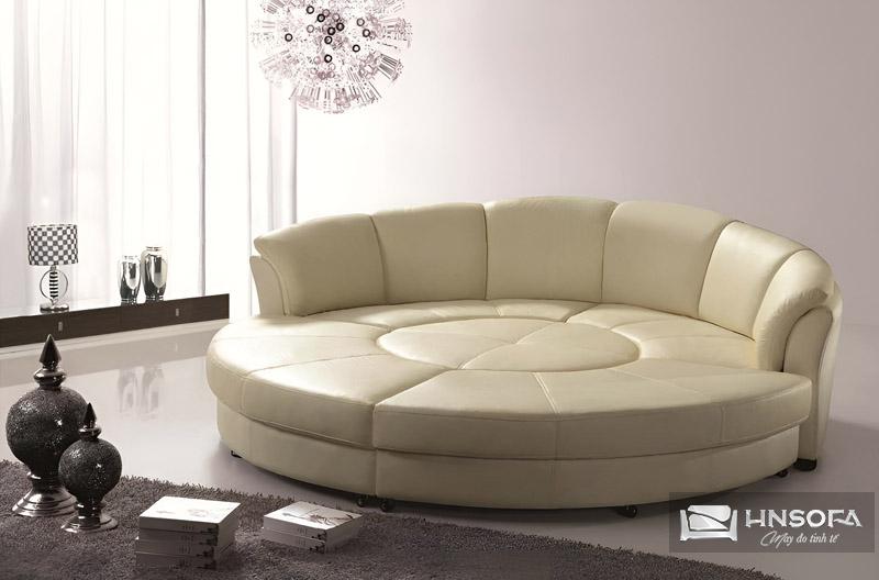 Sofa giường bệt kiểu hình tròn phong cách cổ trang nhưng mang kiểu dáng tân cổ điển