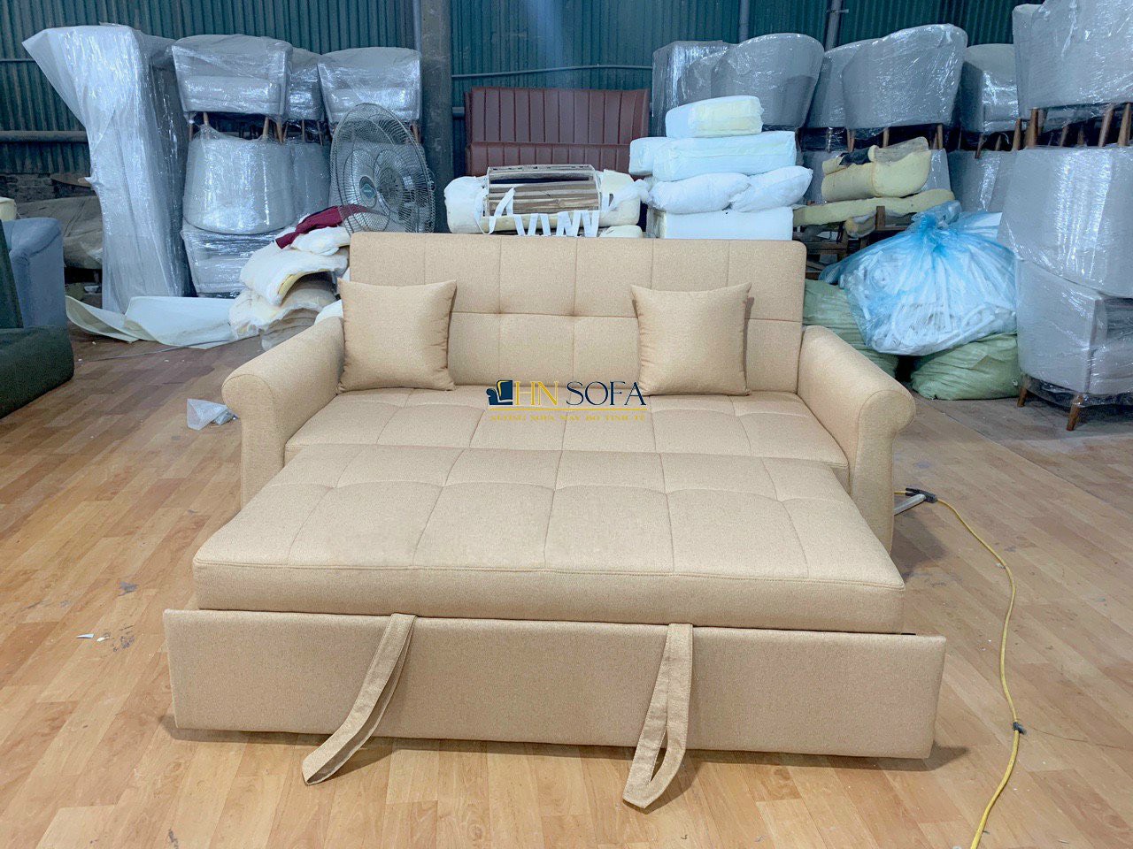Ghế sofa giường HNSG06 sử dụng loại khung đỡ kim loại chắc chắn và kiên cố
