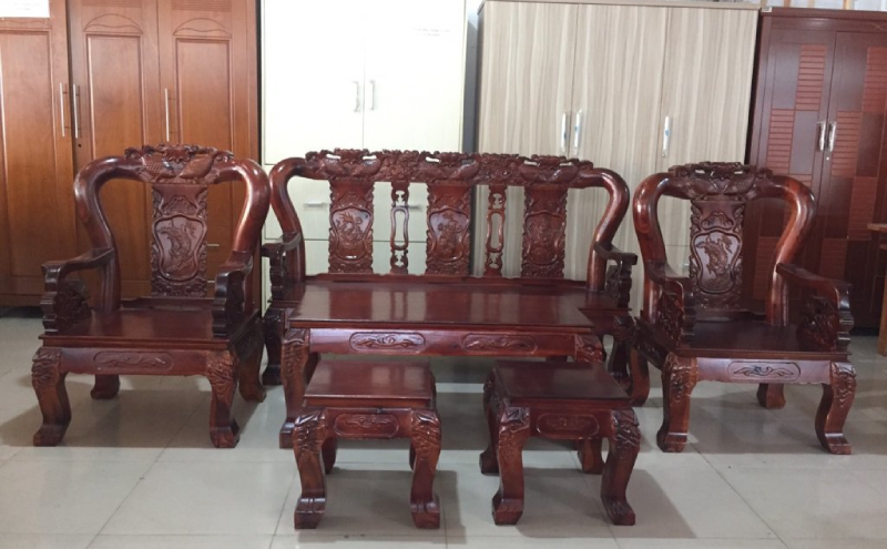 Sofa gỗ chàm chạm hình cá tay 10