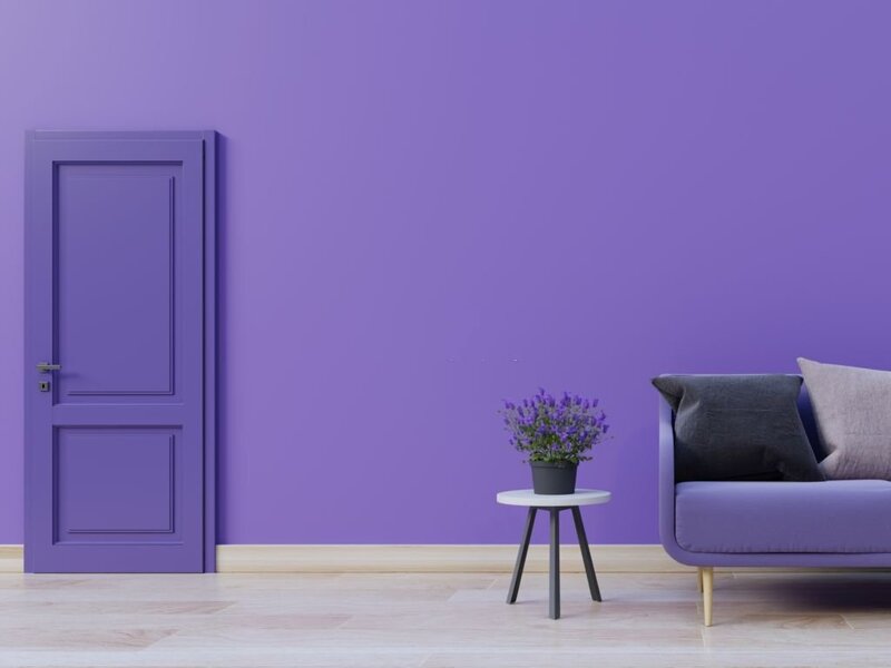 Sofa màu tím với không gian độc đáo