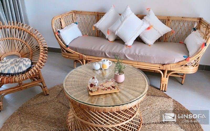 Sofa mây tre đan có bàn đôn