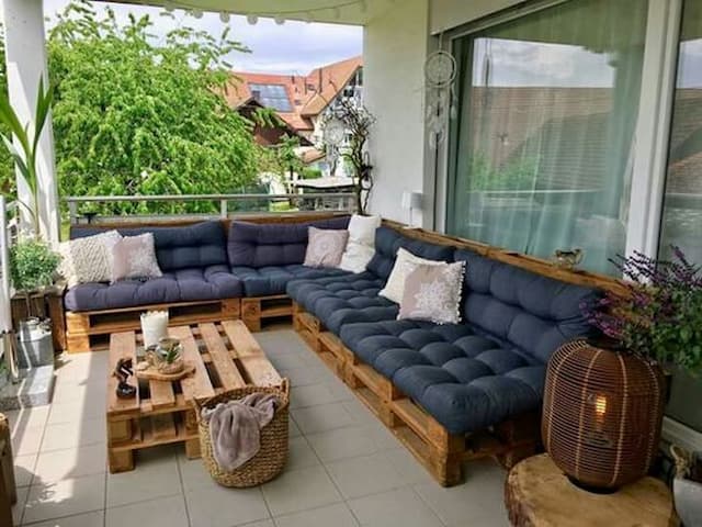 Bộ bàn ghế sofa Pallet góc chữ L