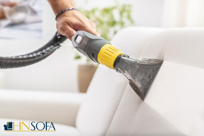 Vệ sinh thường xuyên giúp ghế sofa luôn sạch và mới